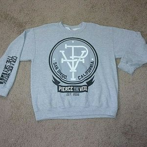 Gildan Tops - Pierce the Veil Sweatshirt San Diego CA Gray L Gildan Tops - Pierce the Veil Sweatshirt San Diego CA Gray L